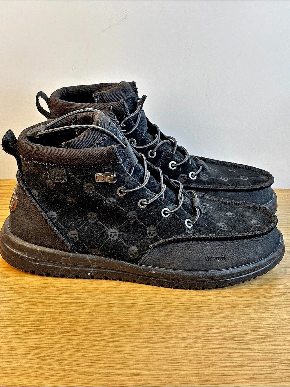 HEYDUDE x Jelly Roll Bradley Suede Black Oyster Boots Mens 10 NEW